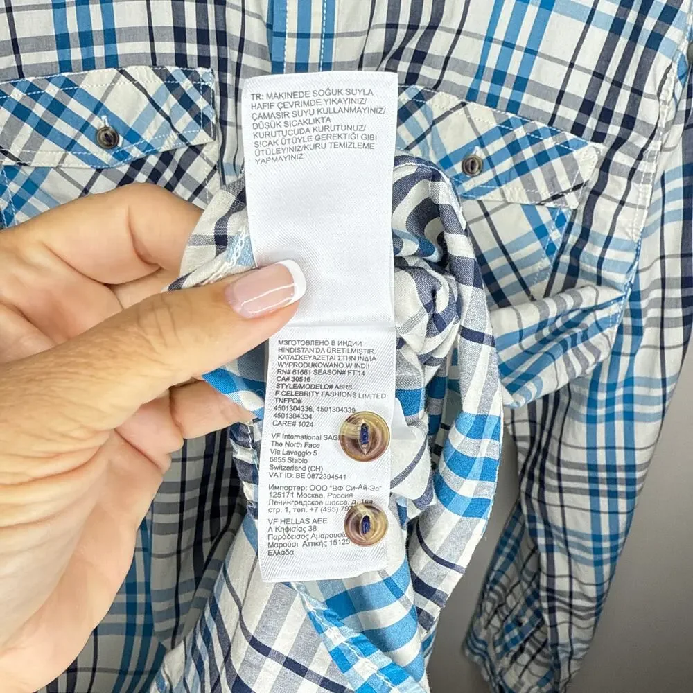 The North Face Men's Blue & White Plaid Two Pocket Button Front Shirt Size Large